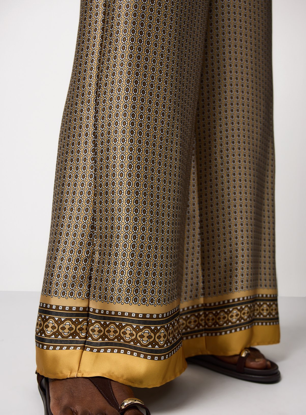 Beige Scarf Print Ultra Wide Leg Trousers 16 - Image 2 thumbnail